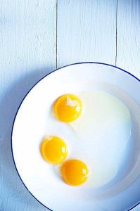 Jesť či nejesť celé vajíčka?